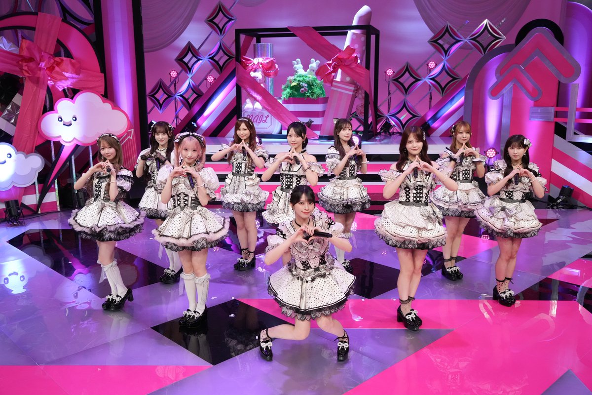 fujiequallove's tweet photo. ＝LOVEの皆さん🎀9周年おめでとうございます🌸
可愛さはもちろん💖各々の個性と努力💫で、夢へ向かって走り続けるイコラブちゃん達❣️10人揃うと、さらに無敵にキラキラ✨と眩しい存在🌸「令和を代表するアイドル」になっても謙虚で変わらない姿にキュン❣️10年目の更なる飛躍も心から応援しています🙇‍♀️🍀 https://t.co/X0kZVIcDWx