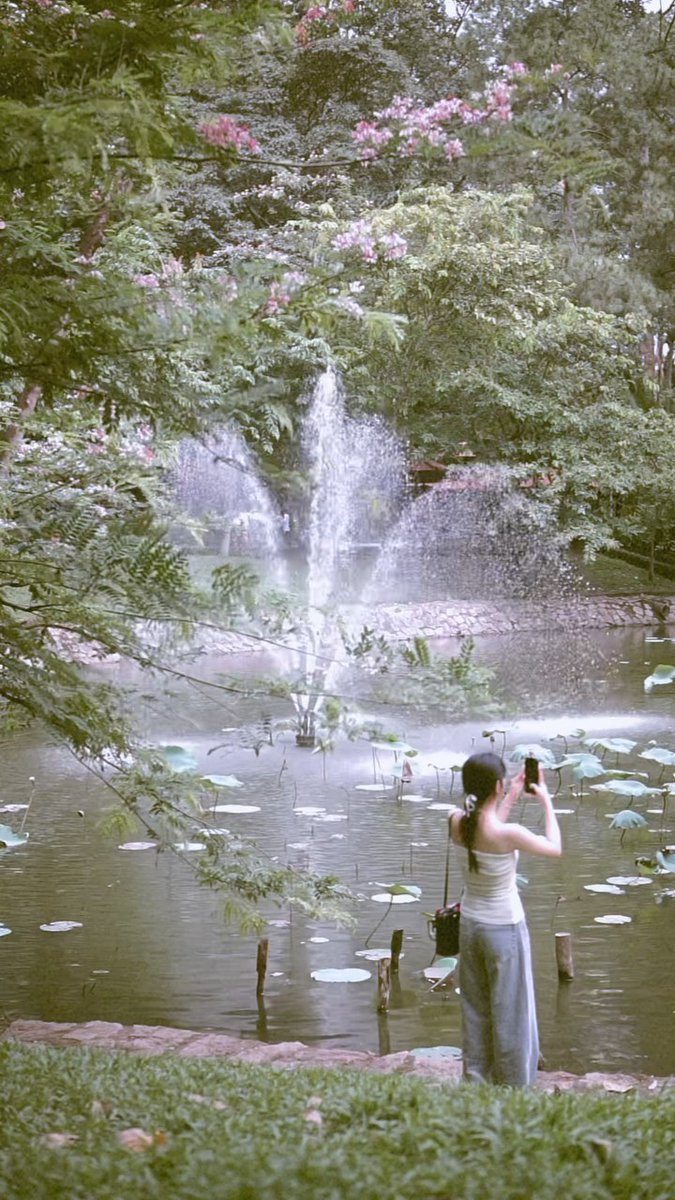 ThuErke28's tweet photo. A quiet moment in nature, captured perfectly. https://t.co/pujlVfKwSo