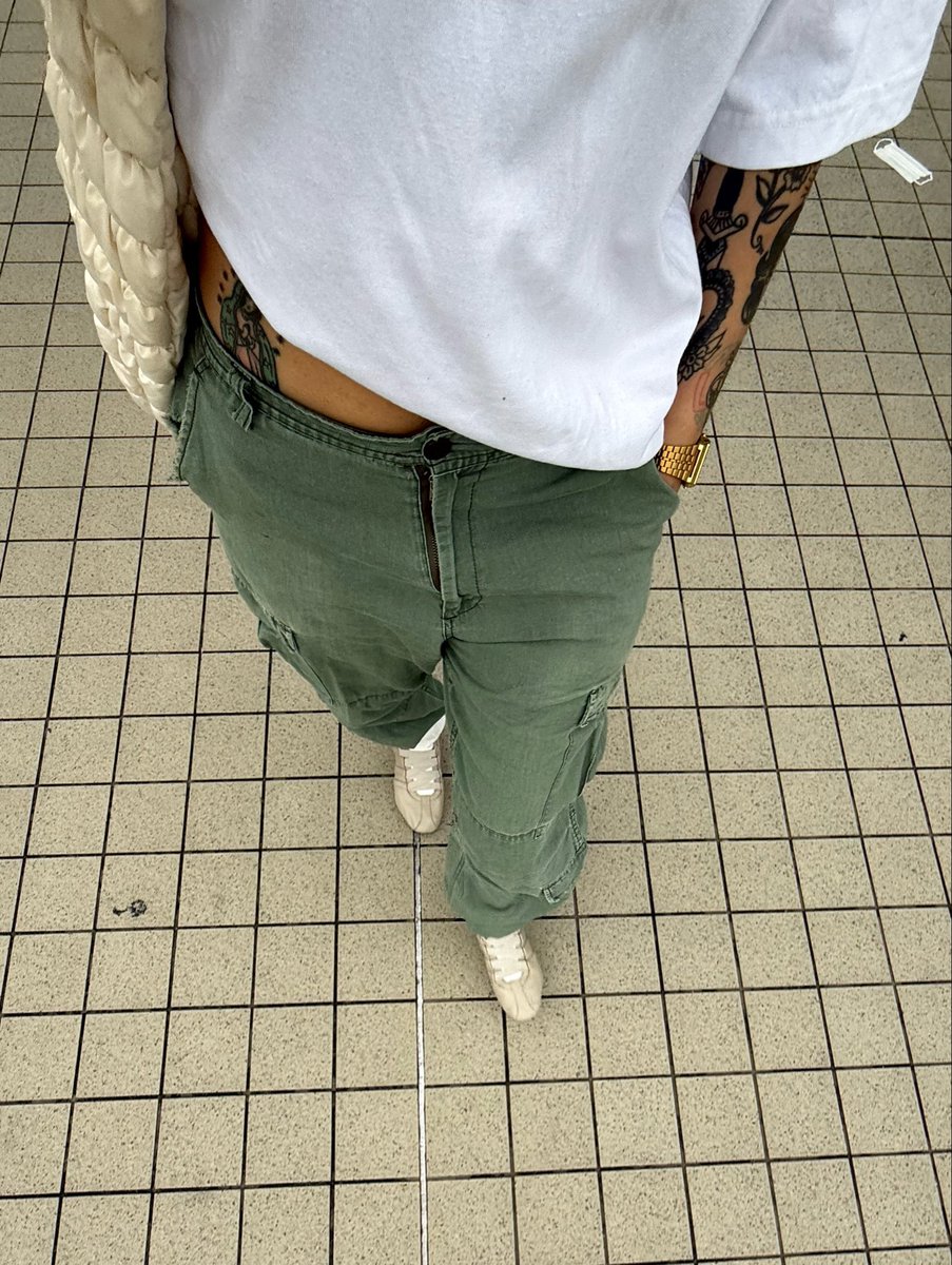 mrspsychiatric's tweet photo. 結構バレエコア好きなんですよねン
HAPPY聴きにだけ八重洲までいった日

そして彼は熱が出てます🫩 https://t.co/TRst9NIOhT