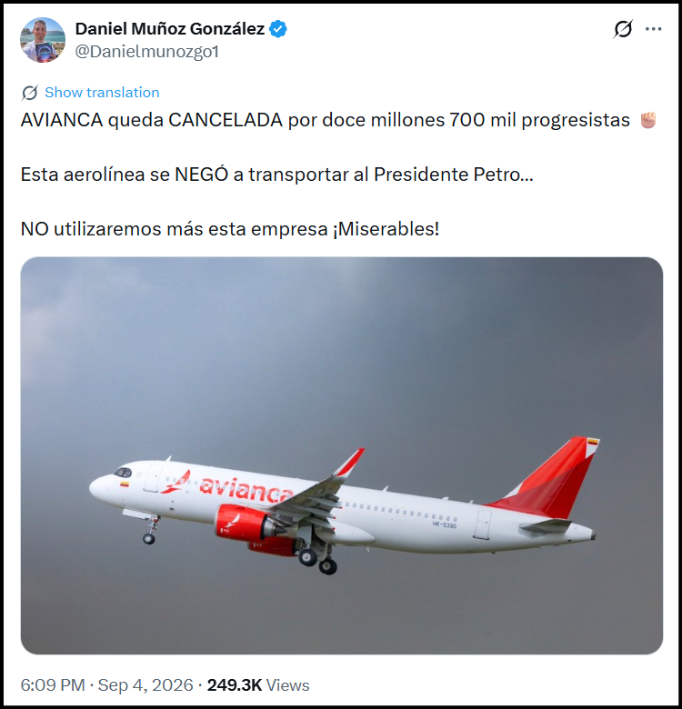 ghitis's tweet photo. En Avianca no se pueden colar como en transmilenio. https://t.co/0YhrfNVs8p