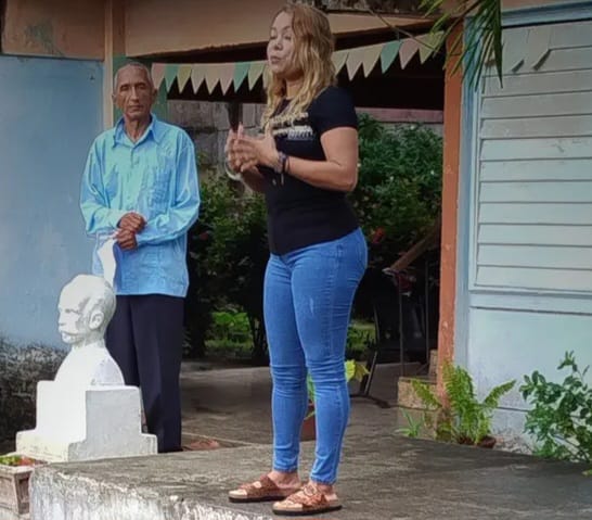 EnoidaCastillo's tweet photo. El CUM (Centro Universitario Municipal ) de Baracoa abre sus puertas para el nuevo curso escolar 2026-2027.  El entusiasmo entre jóvenes por el reencuentro después de las merecidas vacaciones.  Nuevas metas y sueños por cumplir. Éxitos. https://t.co/Ys5mTOrQ1j