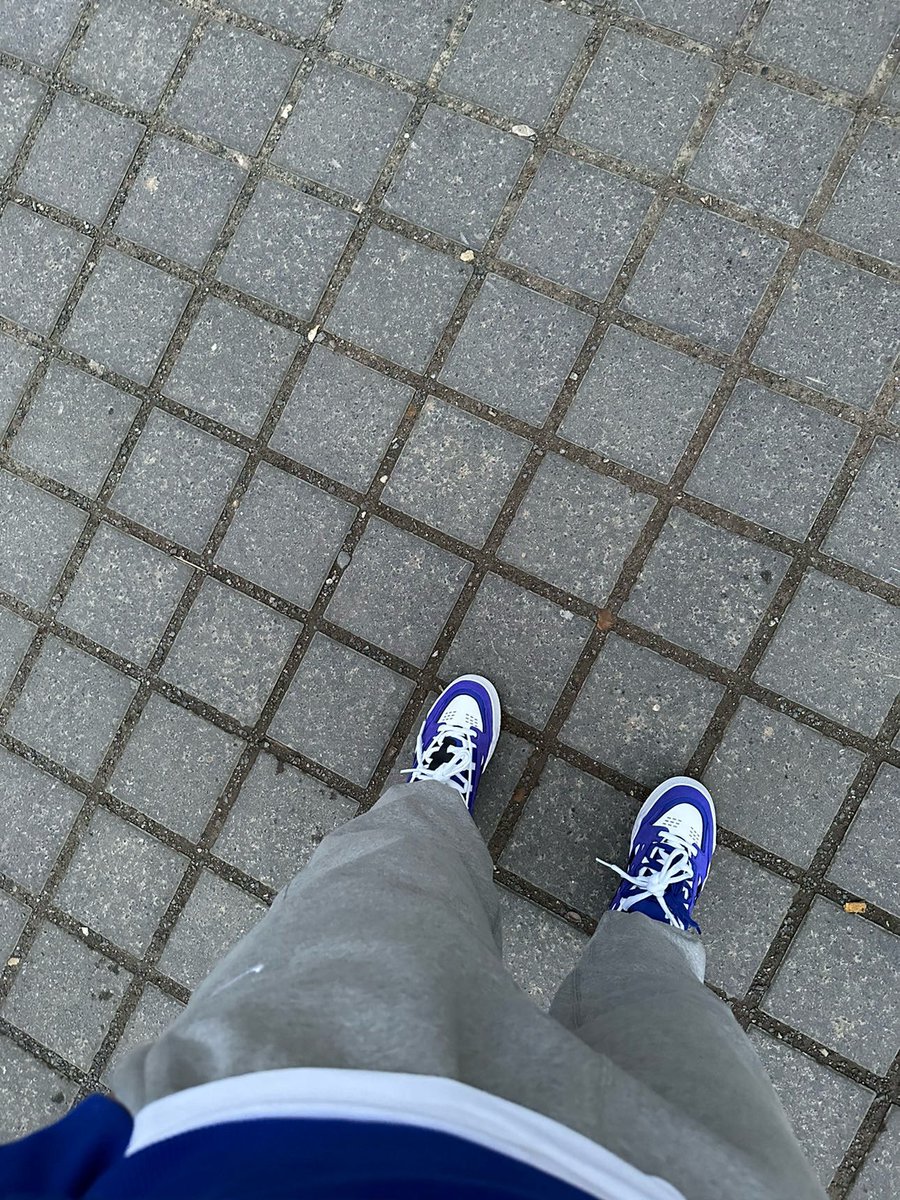 med_rl38's tweet photo. Il fait froid, on ressort les pulls https://t.co/NUUpNSF0DR