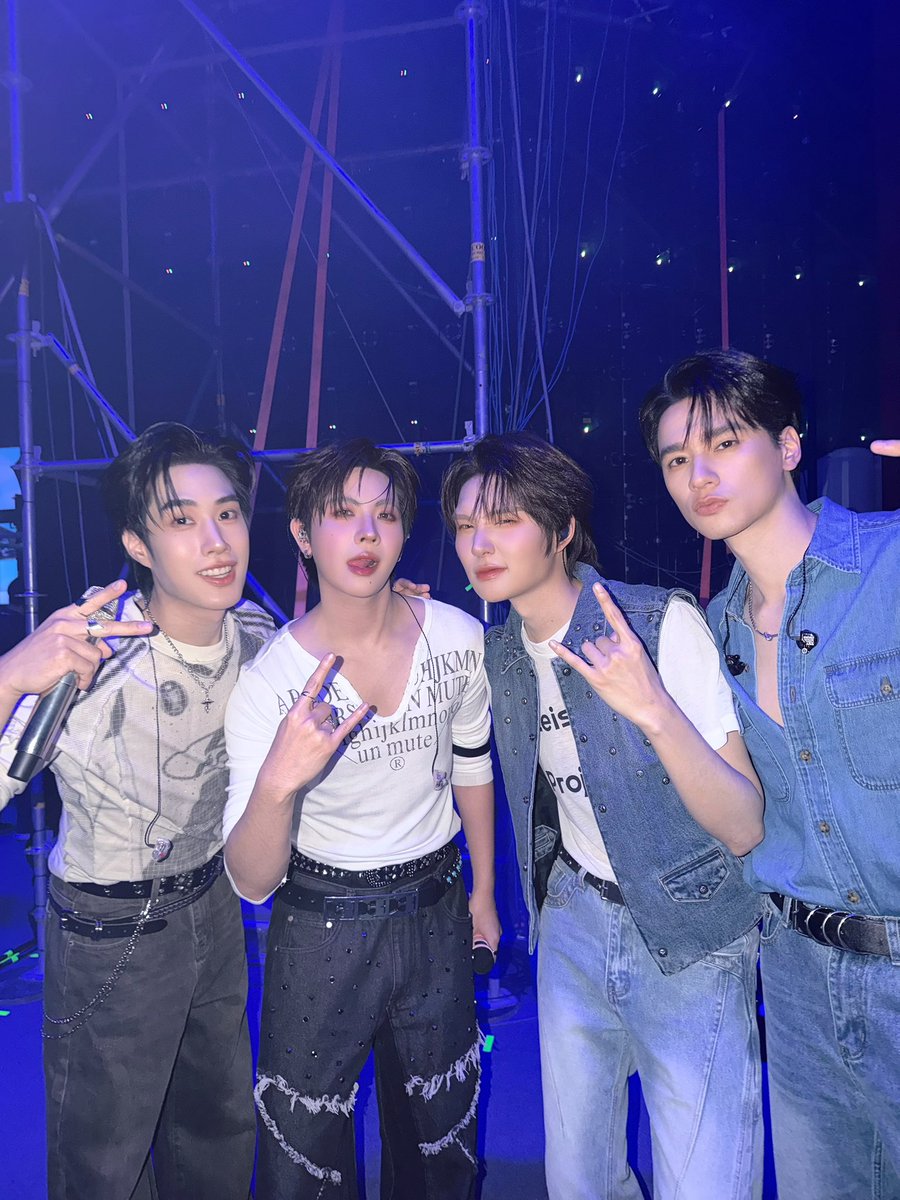 Chamook1919's tweet photo. เก่งมากเจ้า 4 ก้อน❤️

CMU CAT WITH TFO
#CATEXPOPxTleFirstone

KNP IN CAT CM
#CATEXPOPxKengNamping https://t.co/y2Nx8IDisM