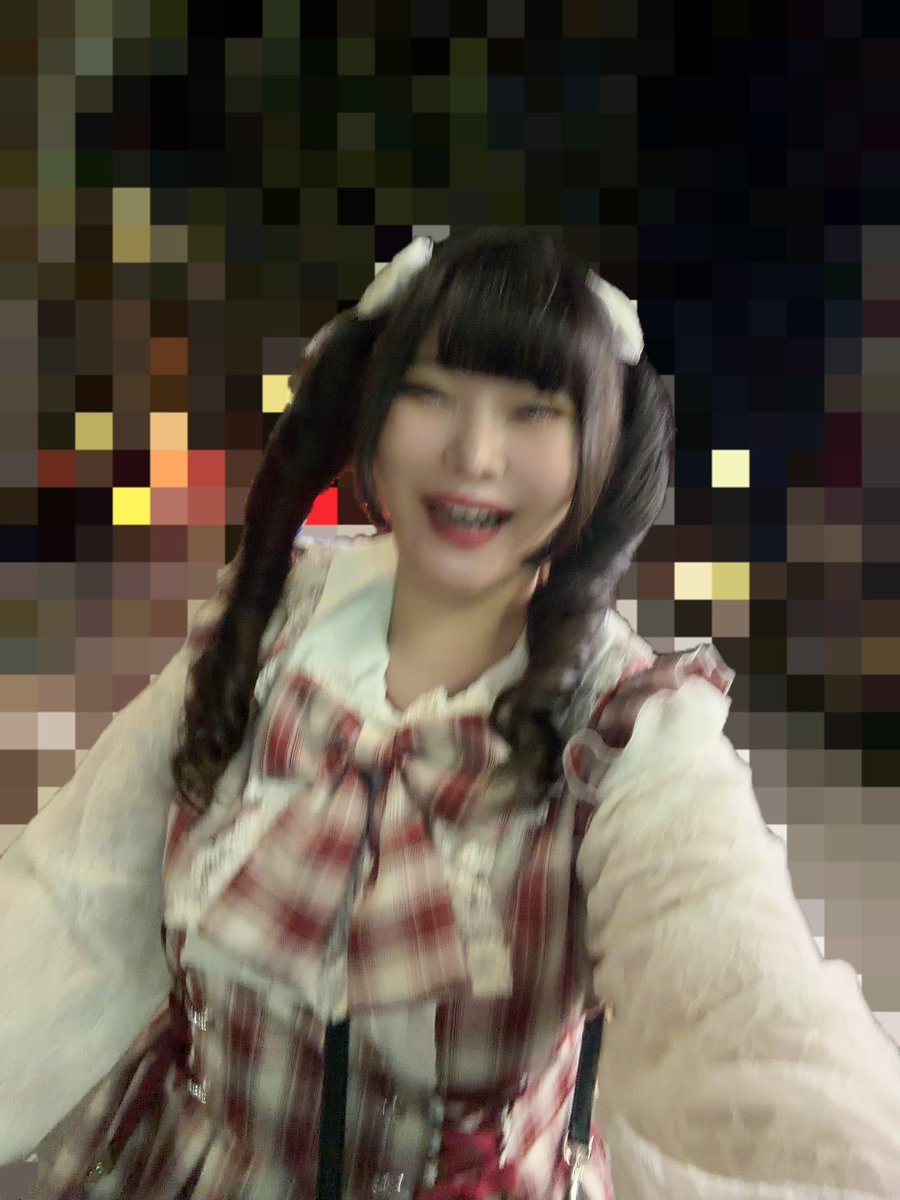 shion0_25mg's tweet photo. 小娘！！お姉さん帰るわよー！！！！

そして、あの……

今日は甘えていいかしら！！！！！！ https://t.co/24eAzMcbil