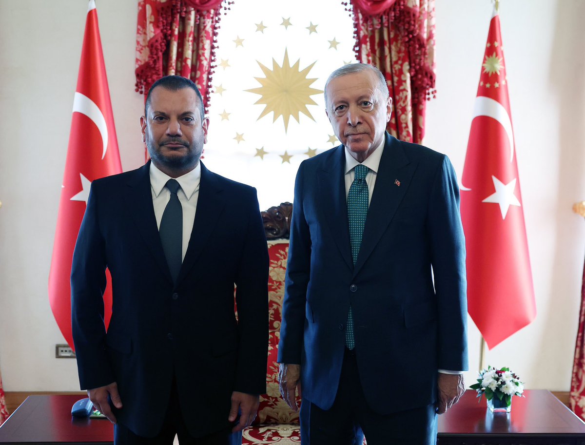 iletisim's tweet photo. Cumhurbaşkanımız Sayın Recep Tayyip Erdoğan, Trabzonspor Kulübü Başkanı Ertuğrul Doğan ve Yönetim Kurulunu Cumhurbaşkanlığı Dolmabahçe Çalışma Ofisi'nde kabul etti. https://t.co/7jjGMKx87a