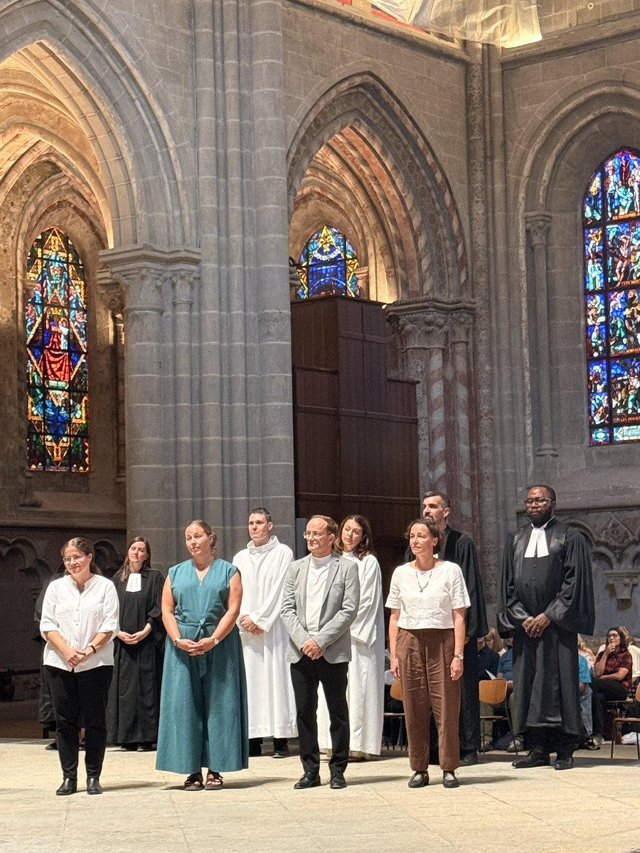 EgliseEERV's tweet photo. #EERV #Cultesynodal Joie pour l’Église d’accueillir officiellement 6 animateur et animatrices d’Eglise en reconnaissance de leurs engagements, charismes et compétences.
Notre Eglise en a besoin pour répondre, à sa mission de proclamer l’Evangile dans le monde. https://t.co/pN0RCCPoTs