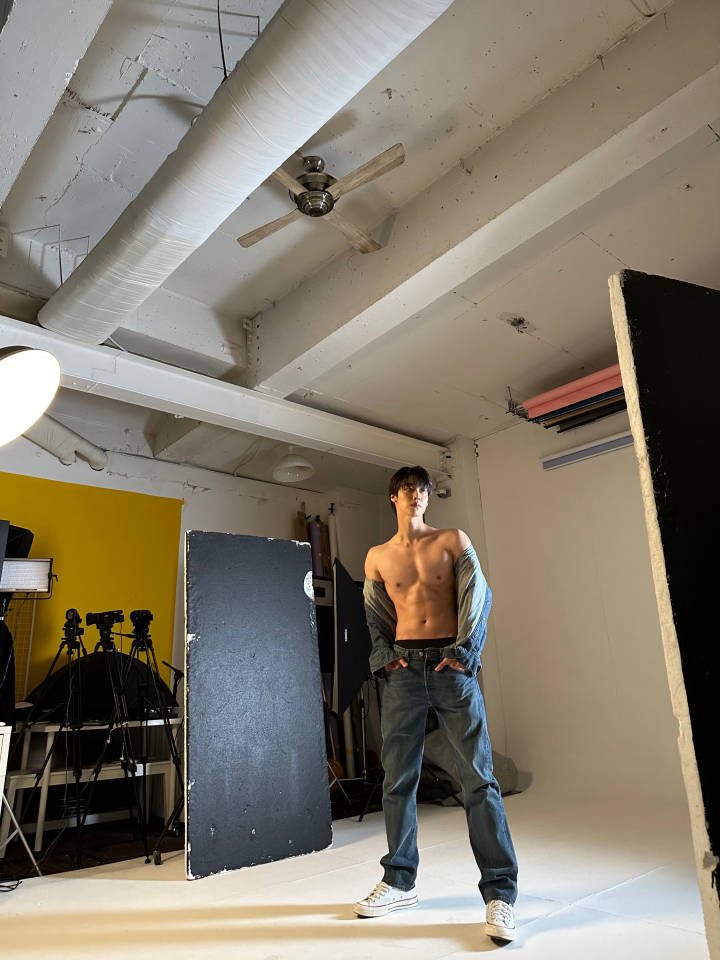 ssong2bird's tweet photo. 24협을얼마나사랑하냐고묻는다면
그때로 돌아가서 다시 취준도 할 수 있음 https://t.co/L310nCHOJi