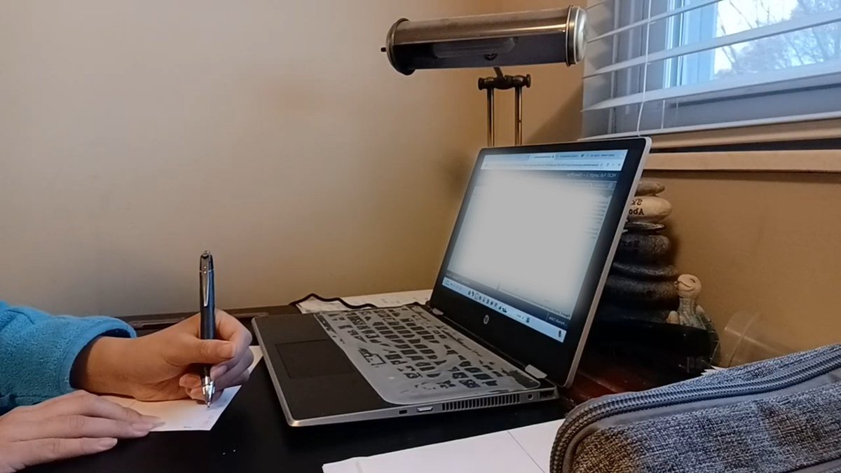 zeich_18's tweet photo. Upskill daily! Spend 20 mins a day learning a new work skill – small steps, big growth. You’ve got this!， https://t.co/nCnFtNwABo
