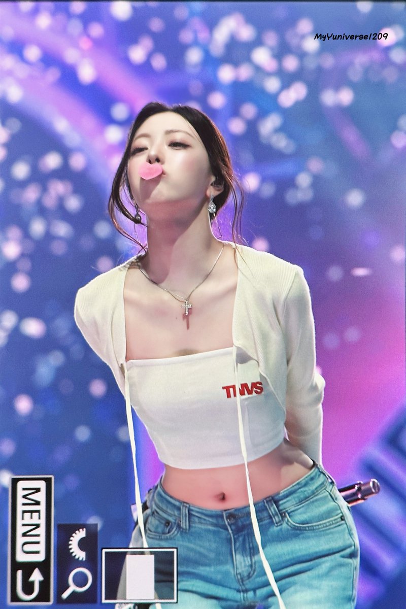 MyYUniverse1209's tweet photo. 260905 Taipei

#ITZY #MIDZY @ITZYofficial
#YUNA #유나
#ITZY_TUNNELVISION
#ITZY_TNVS
#ITZY_WORLD_TOUR
#ITZY_in_HONGKONG https://t.co/9X6v3UWcJK