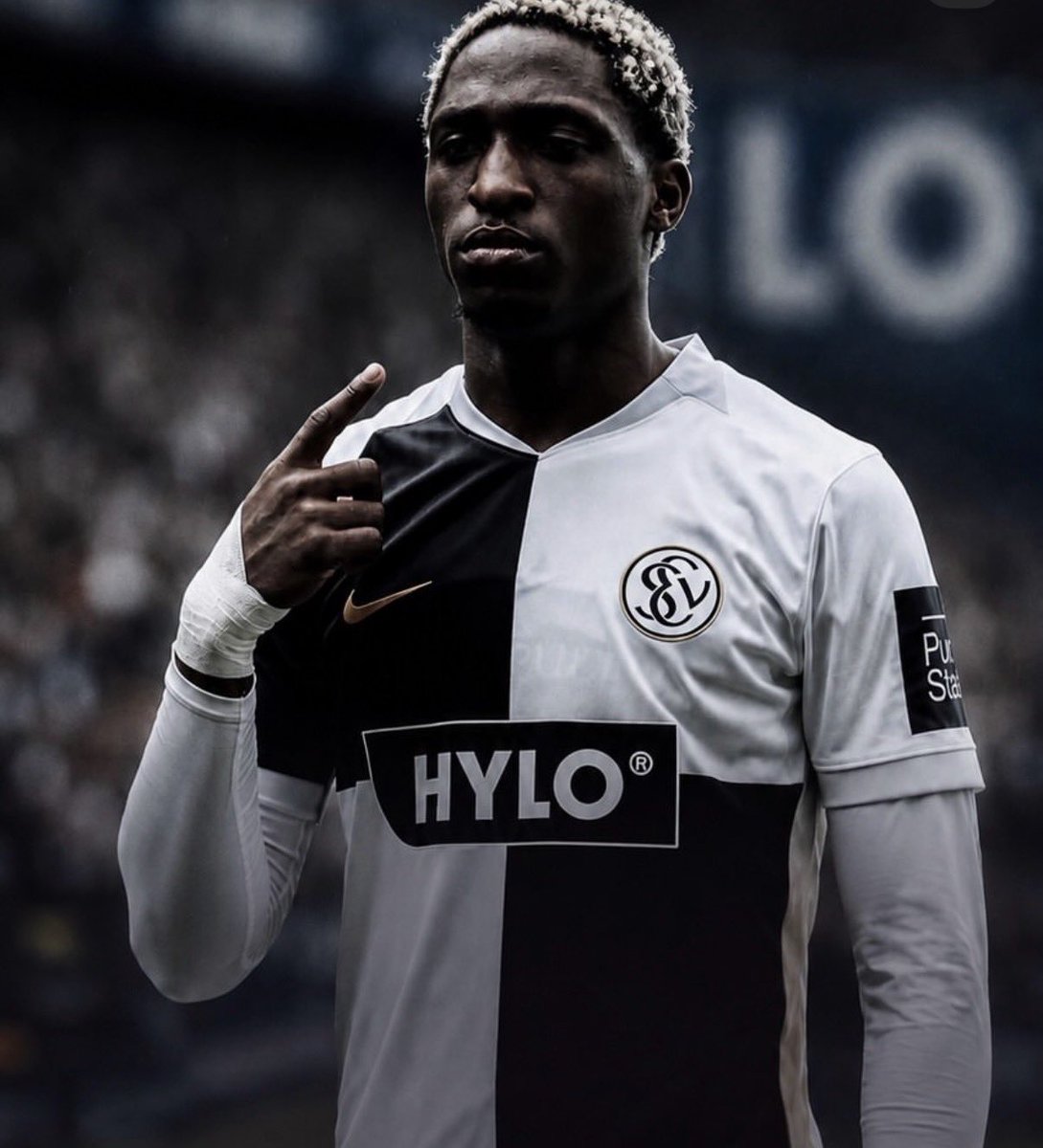 _BeFootball's tweet photo. 🚨 UN 2004 FRANÇAIS BRILLE EN BUNDESLIGA 🇩🇪 ! 🇫🇷🤩

Il s’agit de l’ancien Sochalien David Mokwa Ntusu.

2 buts sur ses 2 premiers matchs. ⚽️⚽️

Il en avait mis 6 la saison dernière en D2 allemande avec Elversberg. https://t.co/lUbXuaVzgj