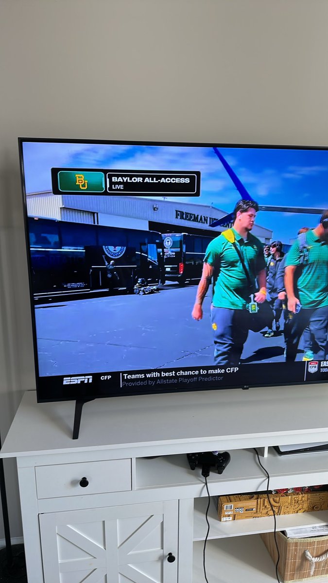 camderek23's tweet photo. @ShermStu_2 Baylor winning it all?
#FTD https://t.co/rfn19sXheR