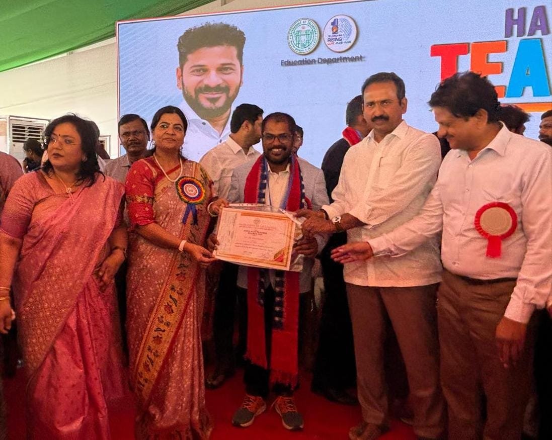 chegno's tweet photo. I am extremely happy to share that today, on the occasion of Teachers' Day - 5th September 2026 at Kodangal, I have received the *State Best Teacher Award (Librarian)* from the Government of Telangana.
 I received the award in the presence of Smt. Yogita Rana, IAS, Secretary, https://t.co/MYDQYopDxJ