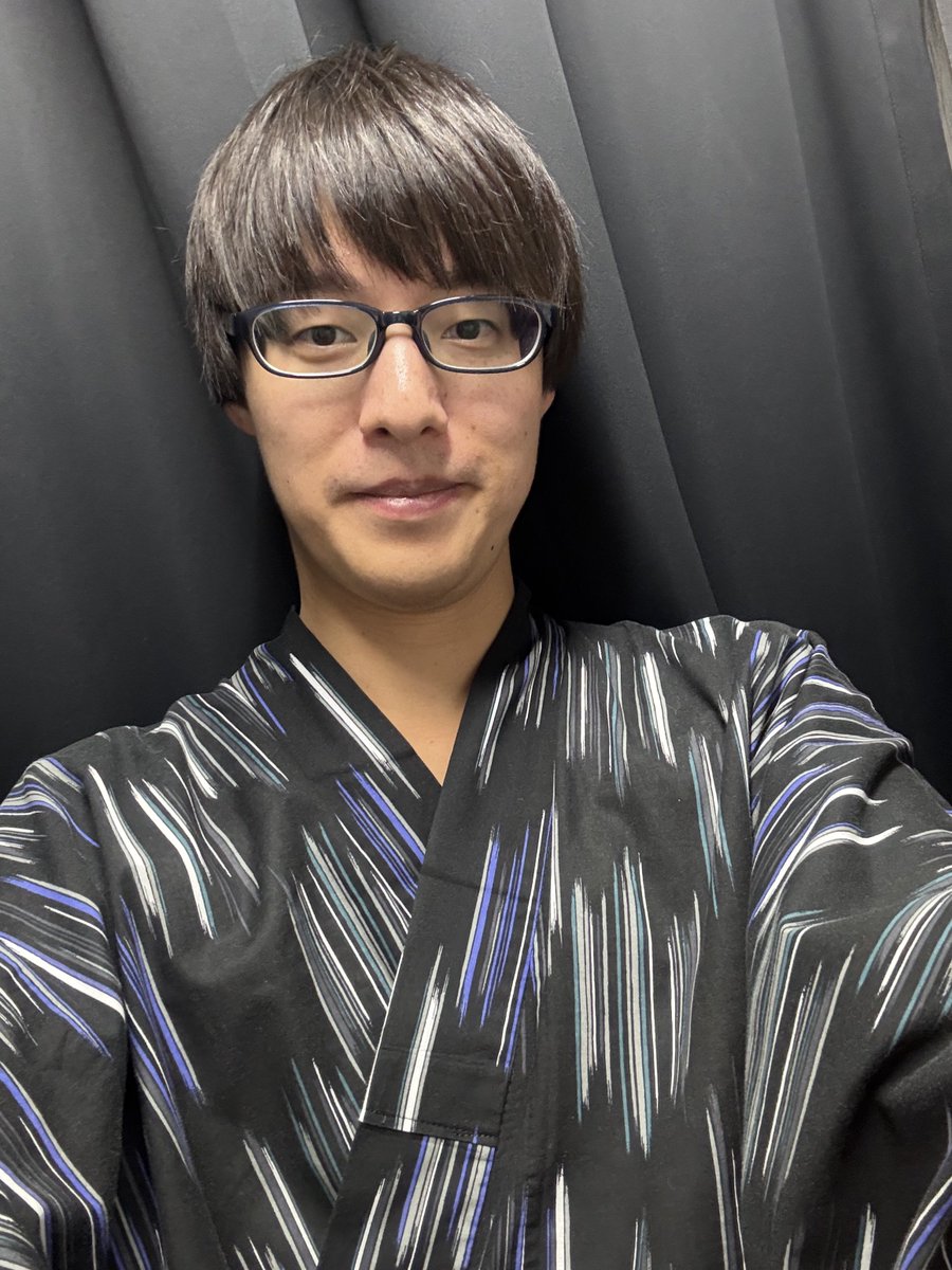 teradann's tweet photo. 今日は浴衣で大喜利をしました！
漫才師は浴衣が着れていいなと思っていたので嬉しい！なんの柄！？ https://t.co/LBh3jOjLKO
