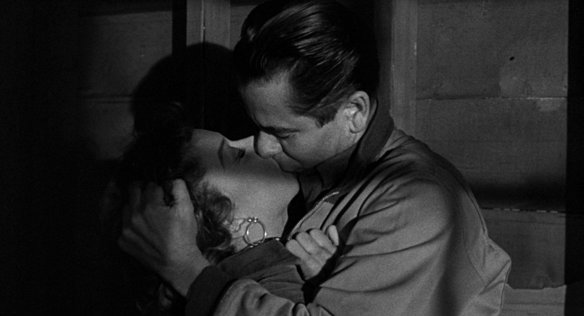 SimoneTarditi's tweet photo. "Human Desire" (Fritz Lang, 1954). https://t.co/40qZSscpZG