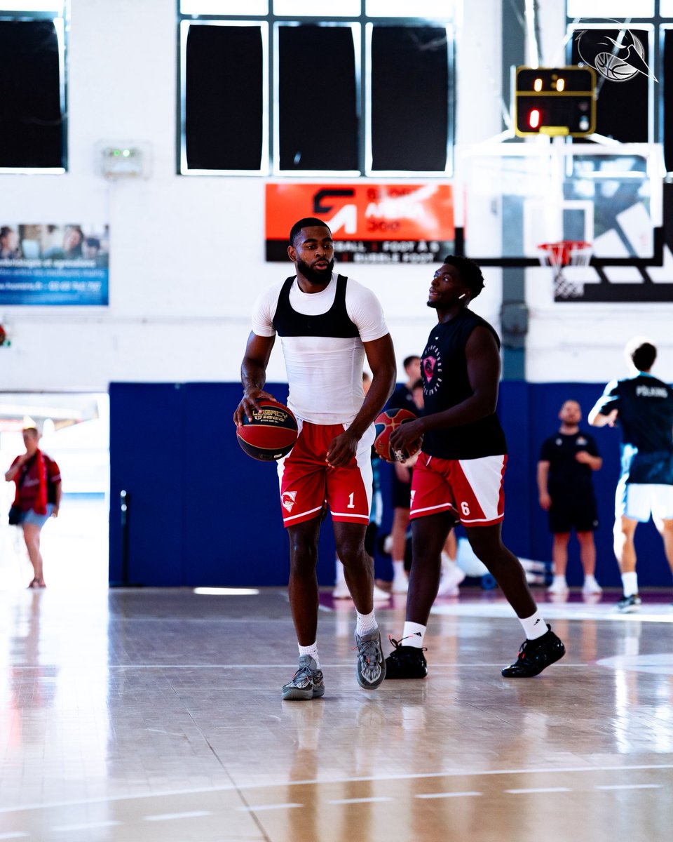 sigstrasbourg's tweet photo. 👉 Début du match dans 30 minutes ! 

#gosig #strasbourg https://t.co/ccchY0n39k