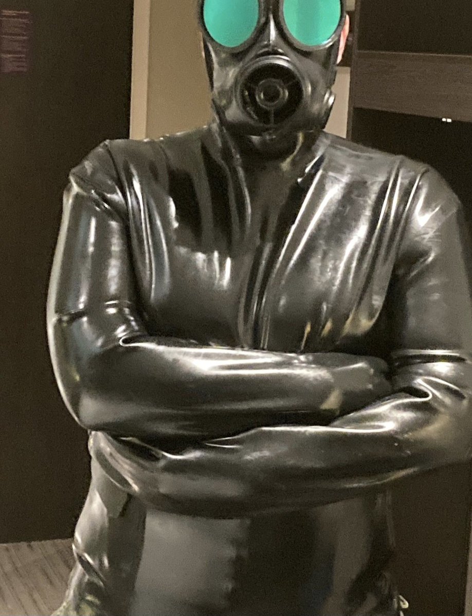 justasimplegimp's tweet photo. Who else likes being bound up in a black latex straitjacket........ I love being in my @REGULATIONstore one, super old but still super comfy and restrictive. https://t.co/Y7xvYaxt99