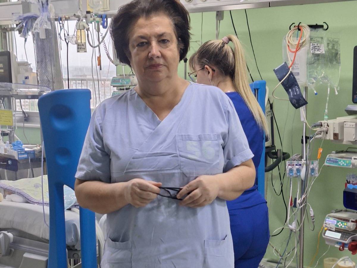 ZeljkoBosk10720's tweet photo. Britanski kralj Čarls III 🇬🇧 odlikovao je prof. dr Milu Stajević 🇷🇸, redovnu profesorku Medicinskog fakulteta u Beogradu i čuvenog dečjeg kardiohirurga Medaljom Britanske imperije. Ona je primila prestižno britansko kraljevsko odlikovanje (20. avgusta 2026.)godine za svoj izuzetan doprinos razvoju dečje medicine i kardiohirurgije. Prof. dr Mila Stajević je jedina osoba iz Srbije 🇷🇸koja se ove godine našla među dobitnicima britanskih 🇬🇧 kraljevskih 👑odlikovanja 🏅