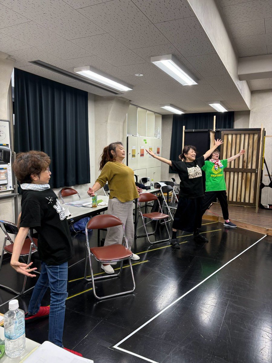 onryuda's tweet photo. 稽古前のラジオ体操って好き。
ラジオ体操って日本だけなのかな？
普段ナマケモノのように動かないからコイツをやる事で稽古スイッチが入る。本番もやりたい！やるぞ！ https://t.co/Xw6CPC7Jbj