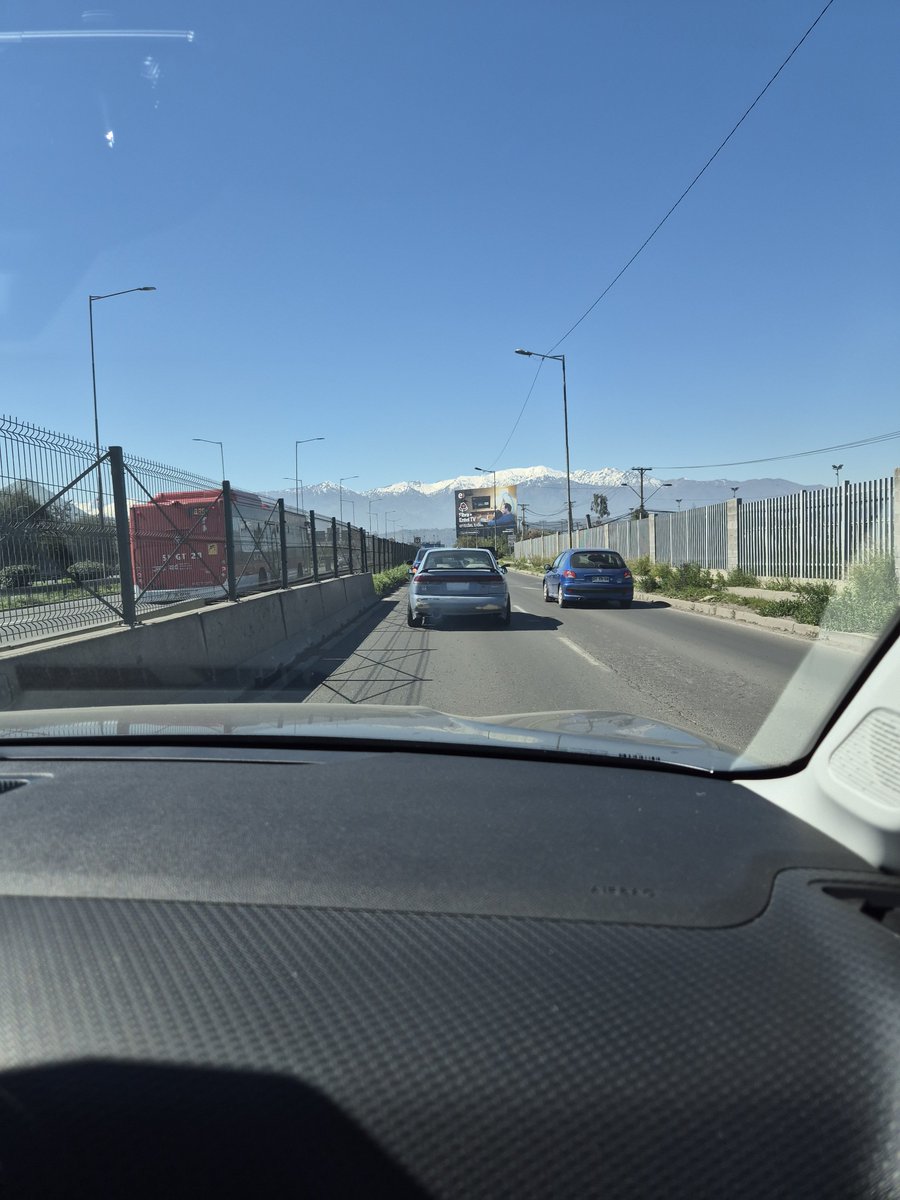 pmbarrientospin's tweet photo. Auto sin patente hacia providencia 
@Vespucio_Norte https://t.co/UXPs88Fn4d