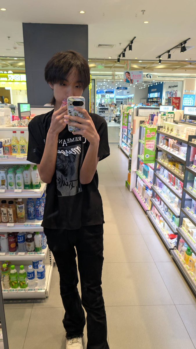 HanHan1513634's tweet photo. If Id died in that moment, Im not getting not entertained  Im not anxious how I could deal with myself in the later days  Im not torturing in that swollen corpse https://t.co/GTyJmbdCfm