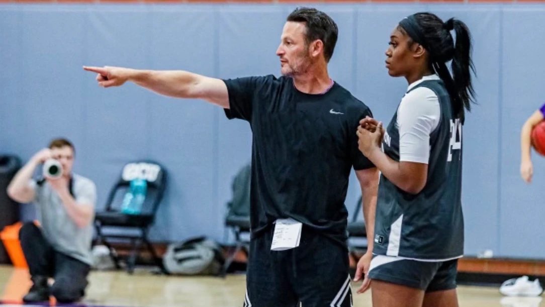 OffBeatenPath_'s tweet photo. OBP 57 @CoachBaldwinWC and @spanishsearl sit down with @CoachGottlieb to talk about “The Family Business” 

https://t.co/sRRgjuASTp https://t.co/IGgbMYwl2Q