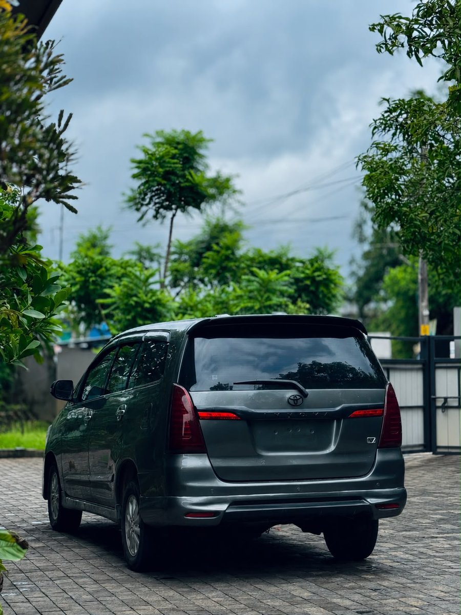 alesitastark's tweet photo. Toyota Innova V Option, 2012 model, re-registered. No major accidents, quality vehicle, third ownership. Price: 585, 000. For details: 9895845877 https://t.co/02z4ONjiNL