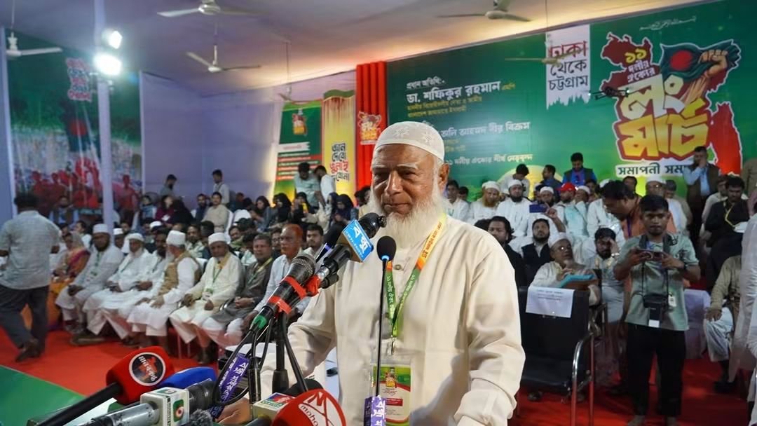 abdullahalkafi's tweet photo. ৬ দফা দাবি আদায়ে ১১ দলীয় ঐক্যের ঢাকা থেকে চট্টগ্রাম ‘লং মার্চের’ সমাপনী সমাবেশের স্থিরচিত্র.....
#DhakaToChattogram #LongMarch5Sept #LongMarch #Bangladesh https://t.co/loleuTL86E