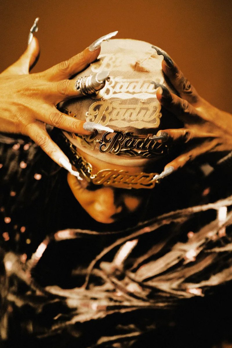 aseelswaid9's tweet photo. Erykah Badu for The Cut © Zhong Lin https://t.co/a4bZiJJEm1