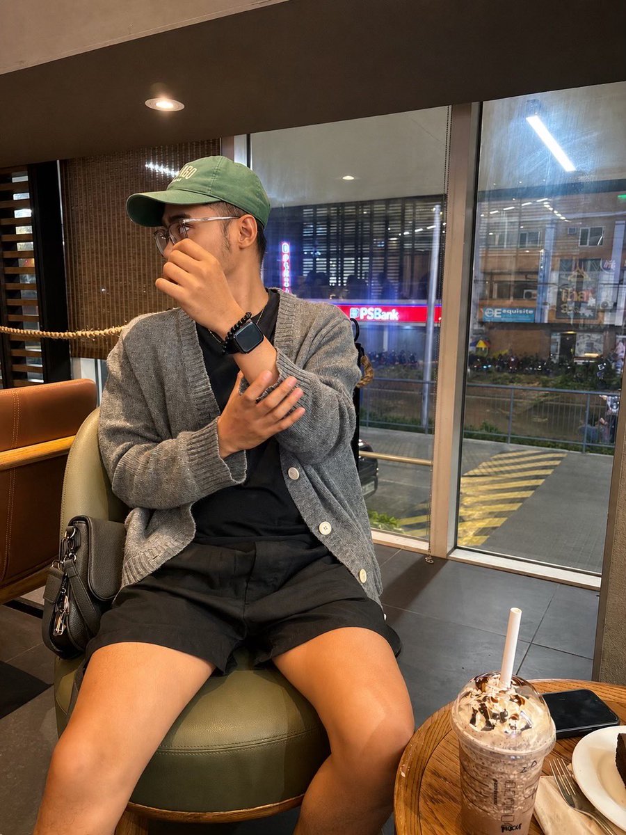 delimondooo's tweet photo. Weekend fuel. https://t.co/69TRSyvDOd
