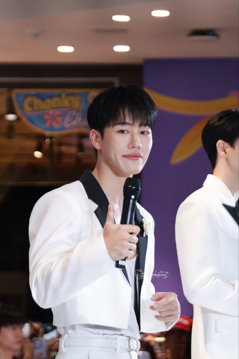 mickystarwar's tweet photo. หมั่นเขี้ยวววยัยวอร์👍🏻💖💖

FRIENDS OF DESTINY YINWAR 09
#DestinyclinicxYinWar
#warwanarat @warwanarat https://t.co/WFQ76kwEnf
