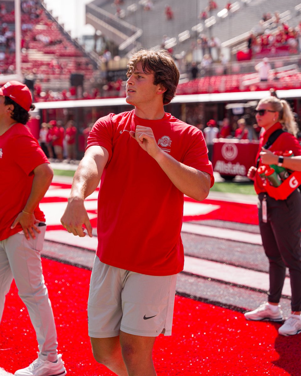 OhioStateFB's tweet photo. Getting warm ⏳ https://t.co/sLKs55bINr