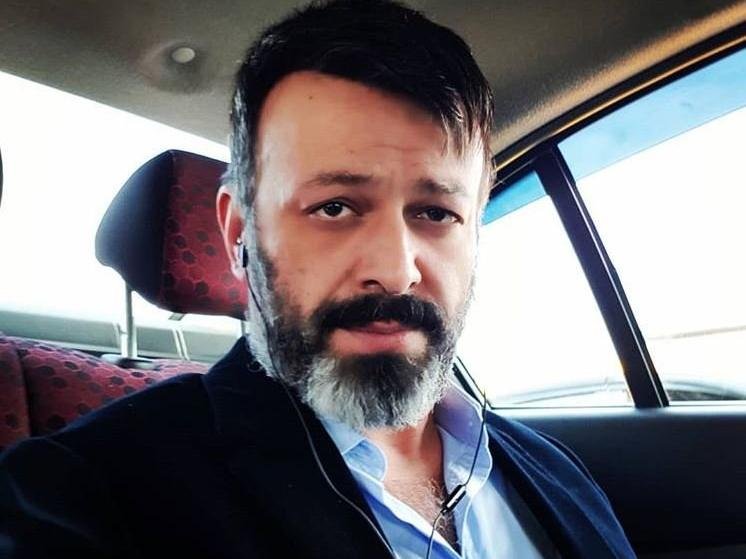 ShortNewsTR's tweet photo. Oyuncu Serhat Kılıç evinde ölü bulundu https://t.co/uefZtOfo8A