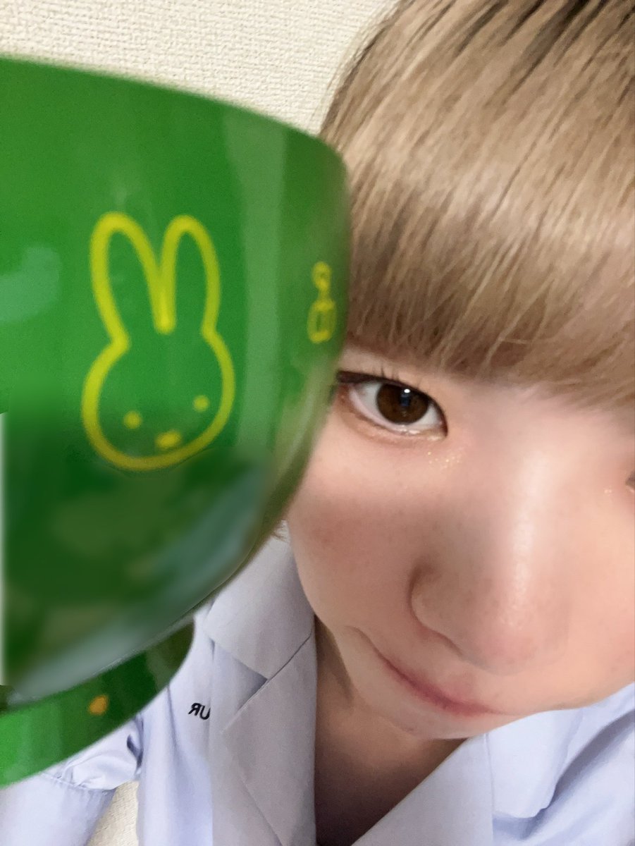 saiga_329's tweet photo. 小学生のときから使ってるお椀です🥣 https://t.co/4jaOqMNLMG