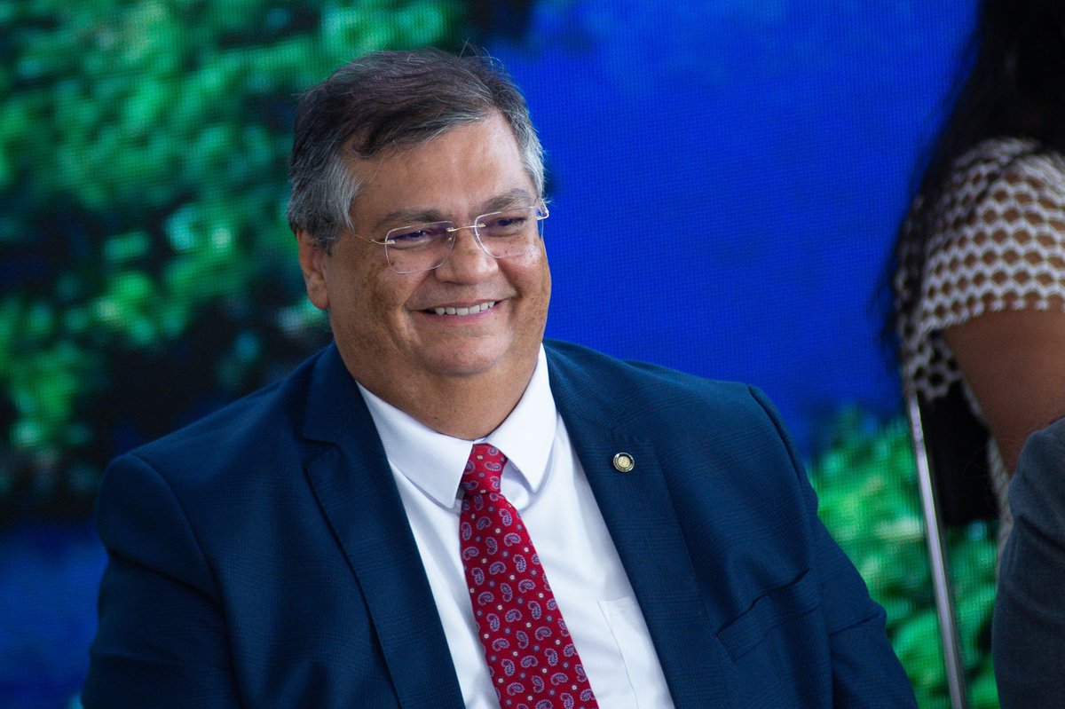 pesquisas_elige's tweet photo. 🚨URGENTE: MINISTRO FLÁVIO DINO (@STF_oficial) é escolhido pelo @STF_oficial para analisar ação do @ptbrasil que pede O FIM DO SIGILO DO INQUÉRITO DO DARK HORSE!🇧🇷👍😎👀

🗞️ICL Notícias https://t.co/TU6lXxdsB5