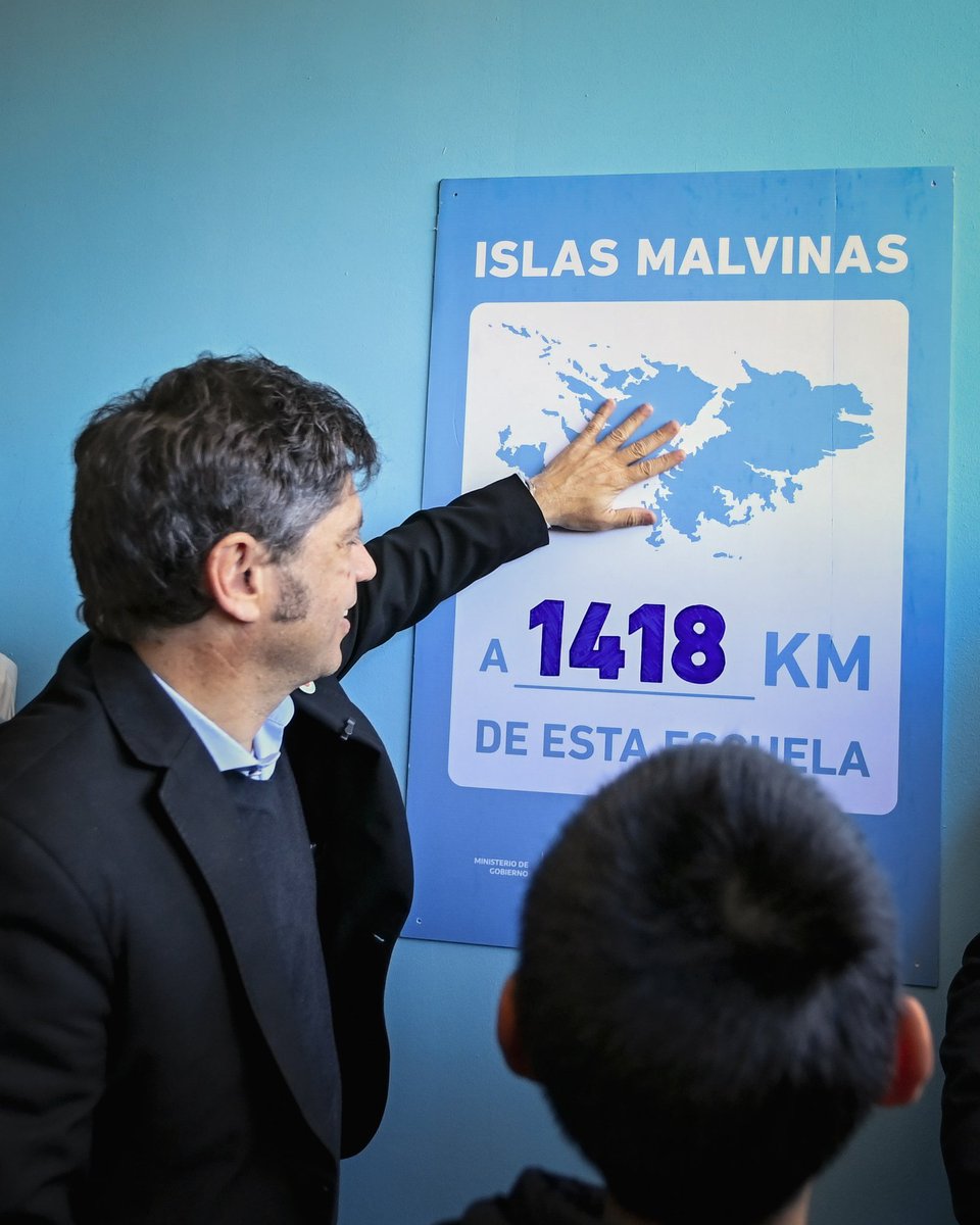 therealbuni's tweet photo. SLB, la petrolera mas grande del mundo, saco un comunicado diciendo que no va a participar en malvinas

los gordos petróleo estan interesados en vaca muerta, y una sanción que puso milei es que si vas a sacar a malvinas, aca no entras

Pero bueno kicillof inauguro un cartel kjj https://t.co/7OepRp7ekr