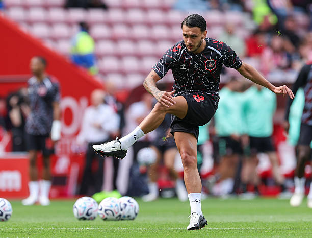 BeyondTheFPL's tweet photo. ⚽️ ENZO LE FÉE EQUALISES!

The Frenchman converts from the spot in the 80th minute to bring Sunderland level against Brentford!🐝

Brentford 1-1 Sunderland

#BrentfordFC #BHAFC #PremierLeague https://t.co/BFgRgIzRDD