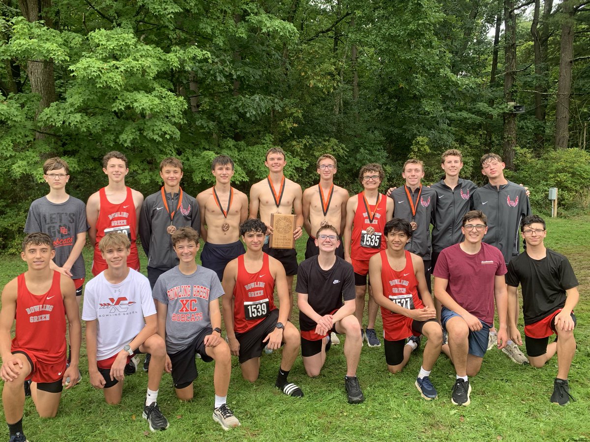 bghs_cc's tweet photo. Boys were team Champions today at the Ashland Invitational taking down some very tough competition.   Congrats to Isaac W, Ashton, Rece, Adam, Lloyd, and Sam for your top 25 finishes!    Bobcats ran with confidence today!
@BGHS_AD @DanBlackBGCS 
Results:
https://t.co/evuiekDpOO https://t.co/SauYmCgoZM