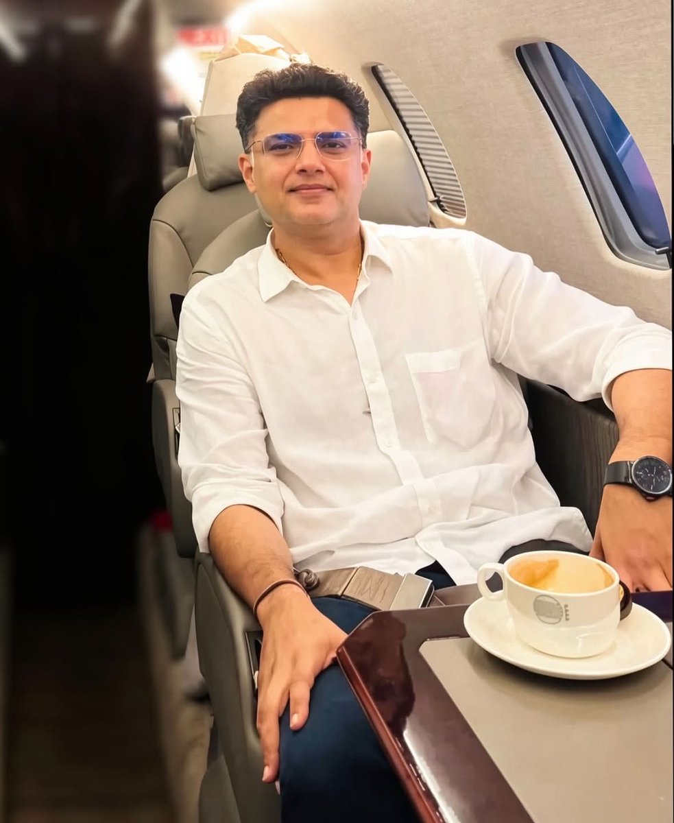 ShyamPoilt's tweet photo. AICC महासचिव पुनः और पंजाब प्रभारी बनने पर युवा हद्धय सम्राट जननेता आदरणीय पायलट साहब को बधाई एवं शुभकामनाएँ 🤚@SachinPilot https://t.co/yYjSxKtdbZ
