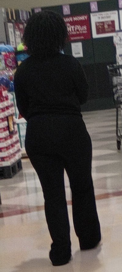 candidash's tweet photo. #bigbootyebonycandid #fatasscandid #bigassebony #roundfatass https://t.co/AXWJcLVic2