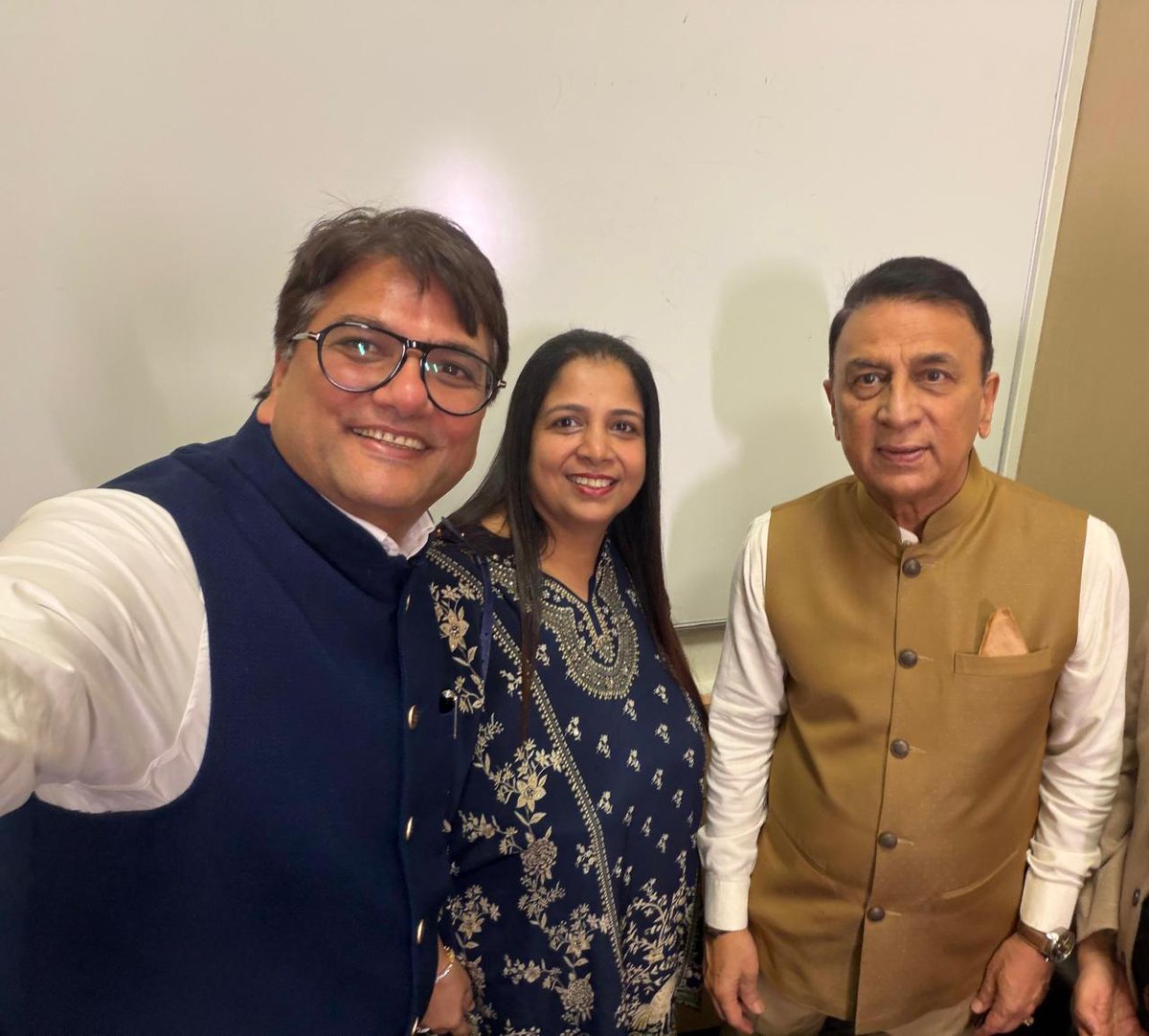 Mplvinod's tweet photo. Honoured to attend “In Conversation with Padma Bhushan Awardee Shri Sunil Gavaskar Ji.” A privilege to hear from the legendary cricketer whose remarkable journey continues to inspire generations.
#SunilGavaskar #Inspiration #Leadership https://t.co/SksqhiAGgN