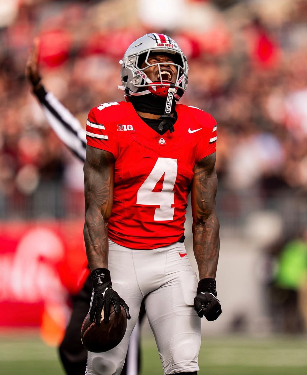 BarstoolOSU's tweet photo. JEREMIAH SMITH PLAYS FOOTBALL TODAY https://t.co/0mpIdGpbXP