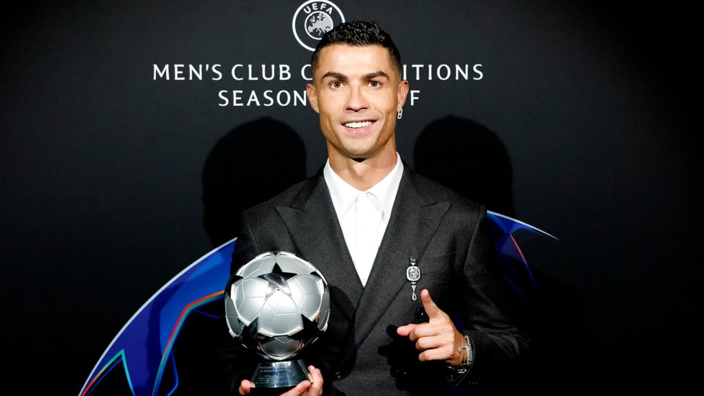 _ms9325's tweet photo. CR7 a déjà été élu meilleur buteur de l’histoire de la LDC version ancien format😂  je comprend pas pourquoi on parle encore de battre son record https://t.co/di4XXKuW8B