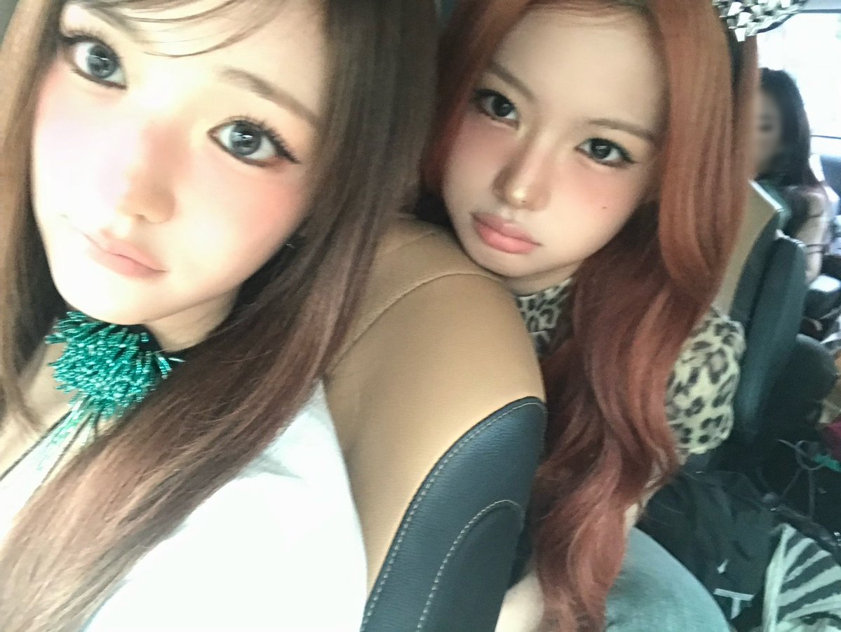 TIIIKIII_INA's tweet photo. 260905 | KiiiKiii Instagram update

Makbang day☆彡

#TiiiKiiiINA #WhyKiiiKiii #KiiiKiii #키키 #JIYU #지유 #KYA #키야 #SUI #수이 https://t.co/n3m4FLdIxC