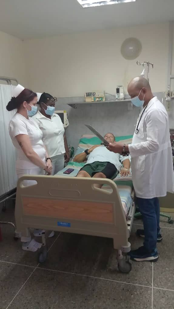 LAR_2025's tweet photo. Nuestros profesionales de la salud en CDI Francisco Torres, estado Lara llevan en sala de Hospitalización una asistencia médica integral que responde a los principios humanistas y de solidaridad de la medicina cubana.
#CubaCoopera
#CubaPorLaVida ✍️🇨🇺 https://t.co/Uth6ZYgSSp