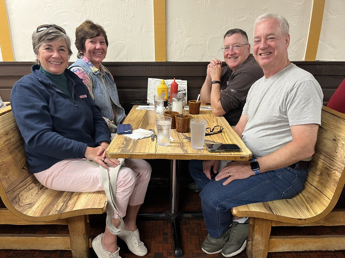 SkrticX's tweet photo. Always love breakfast at Main Gate, 3900 Orange Ave. Great seeing Lynn Foran, her husband Jay, &amp; friends Jane and Dennis Diemer. It was their first visit after watching a video of my visit with Scott Nixon from America Beautiful. Thanks to all four for talking and taking a photo. https://t.co/LbPgaW6U7D