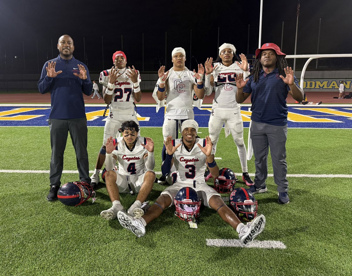 CodyTCameron's tweet photo. The @Cehsfootball secondary played lights out last night. Really well coached group, this unit absolutely flies to the football. Great in coverage throughout the game, they are a big reason why the Coyotes beat Servite 22-14 yesterday @Coach_Carter34 @_DevinTaylor_ https://t.co/SuPkMdMm7Y