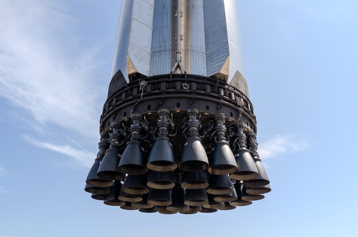 Firstprinc1pled's tweet photo. Booster 21 moved to the pad at Starbase for static fire testing ahead of Flight 14 https://t.co/9lIFkyxPyp

Source: @SpaceX https://t.co/rFeGF2cXmo