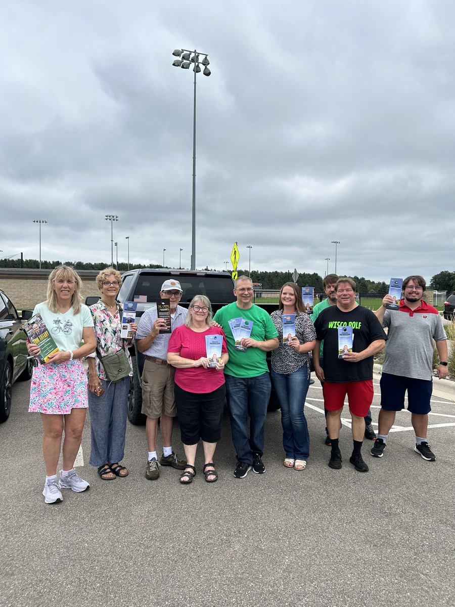 RealMasonJudd's tweet photo. The @AFPWI Grassroots Army is out in Oregon today crushing doors for @SenMarklein!  We are going to win this race and keep the Senate Majority.. https://t.co/A810b5lVQl