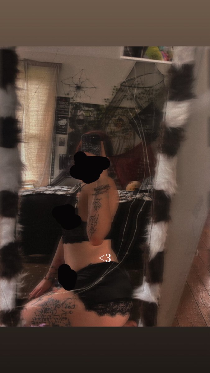 exoticpupp's tweet photo. Do you wanna see more? DM me🙈 https://t.co/47UsZBqDrz