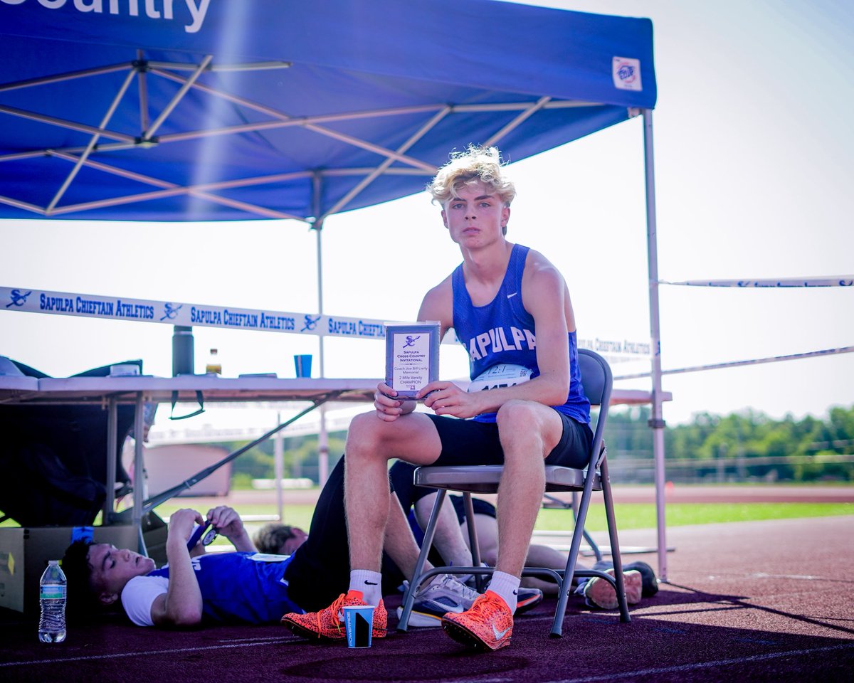 ChieftainAth's tweet photo. 🏃‍♀️🏃‍♂️SAPULPA INV. 

🧹 

1st place Varsity Girls and Boys‼️

#chieftainstrong #mindset #ahb https://t.co/RvPG0vrHXM